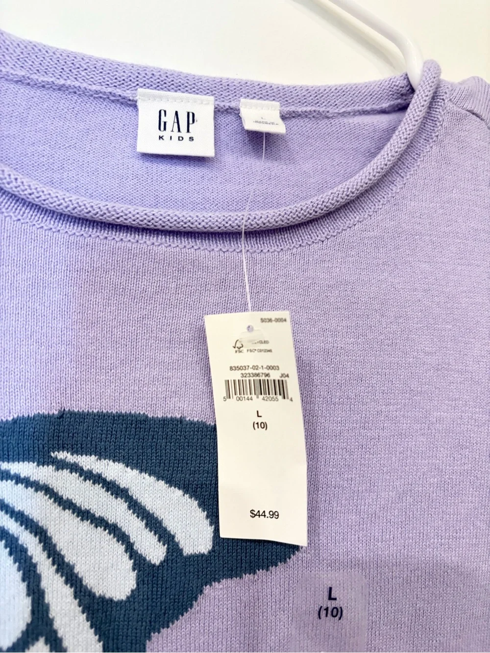 GAP crewneck sweater